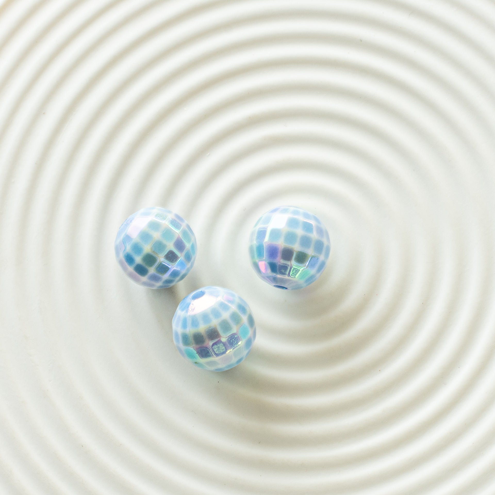 Wholesale 10PCS AB Color-plated Color-plated Acrylic Cut Surface Round Beads 16mm Lattice Beads